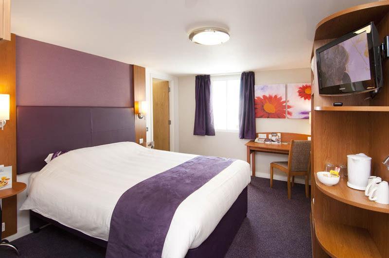 Premier Inn Premier Inn Wellingborough Dış mekan fotoğraf